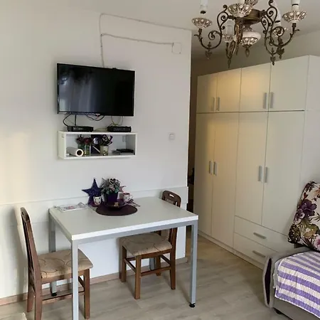 Violet Star Apartment